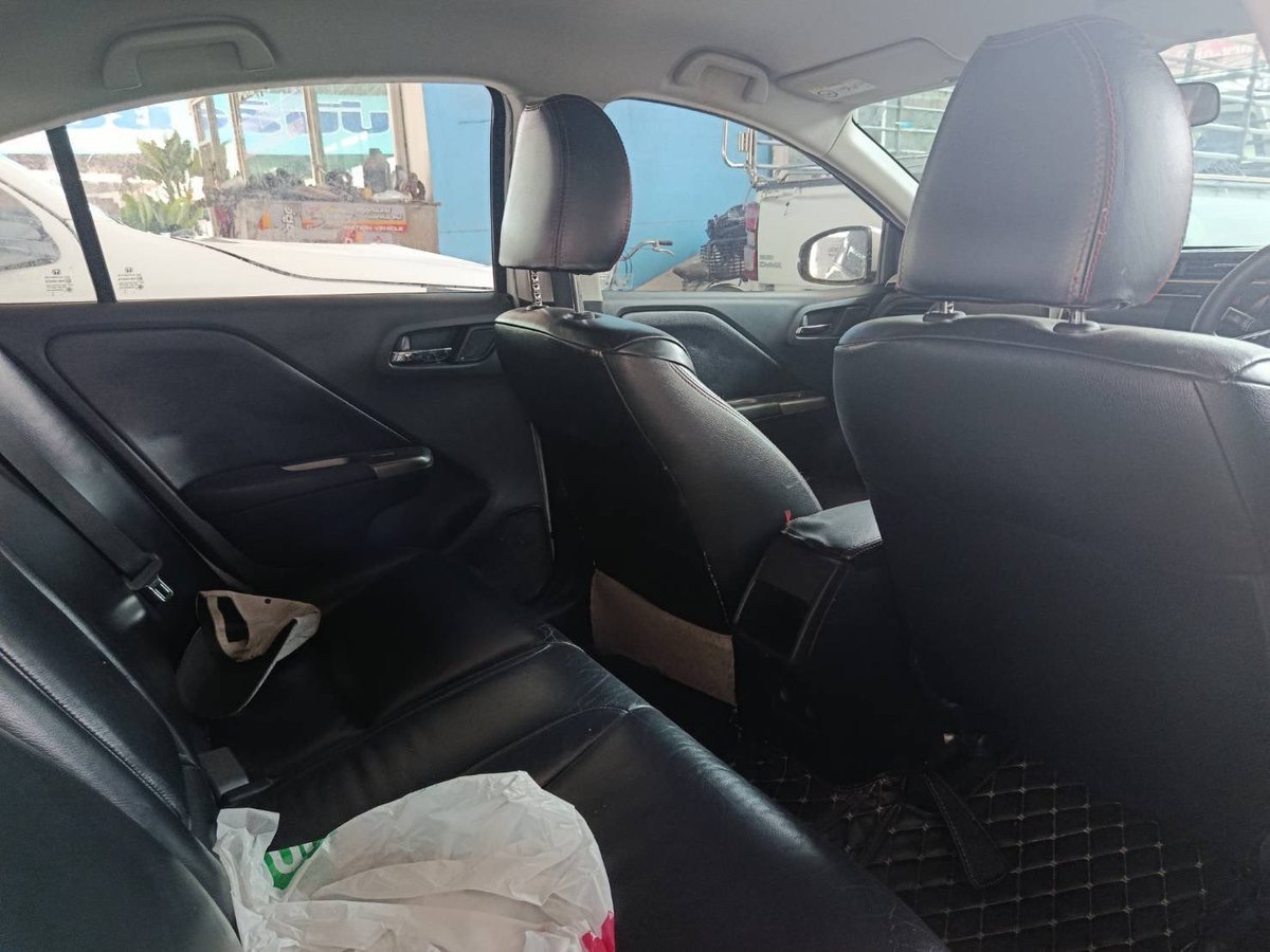 รถหลุดจำนำ จากนายทุน tweet media