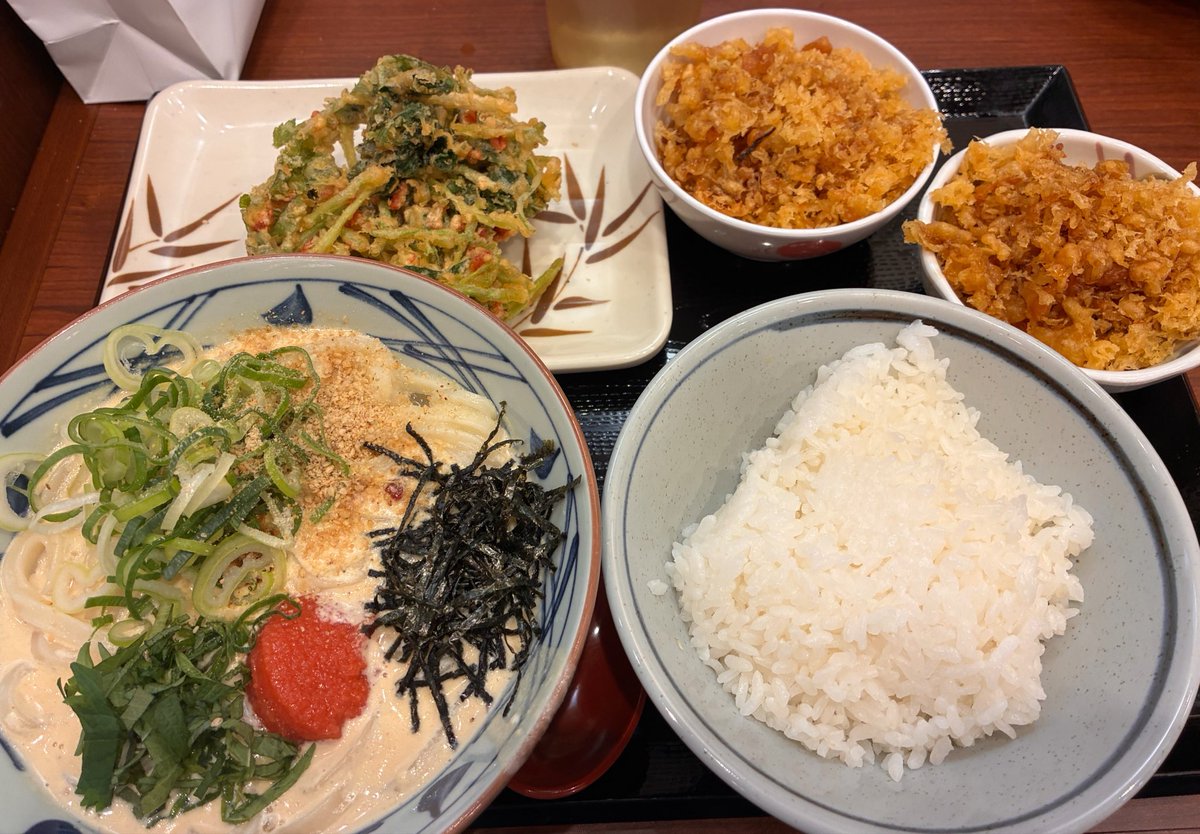 こおり tweet media