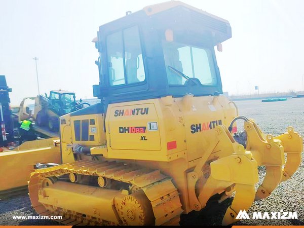 Maxizmcn's tweet photo. MAXIZM exports 1× SHANTUI DH10-B3 XL bulldozer to Panama 🇵🇦🚜

82 kW power ⚡
PAT 6-way blade 🔄
2.4 m³ capacity
Built for efficiency and tough jobs.
#SHANTUI #Bulldozer #Construction #HeavyEquipment #Export #MAXIZM https://t.co/5TfqRYTgdm
