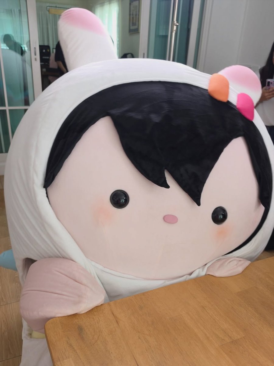 EmiBonnie Thailand tweet media