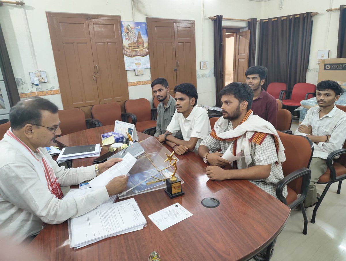 NSUI BHU tweet media