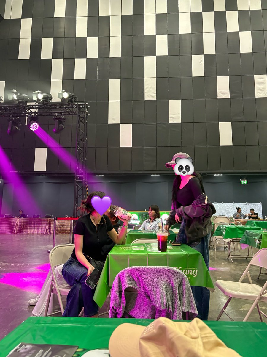 NackLiuOfficial's tweet photo. กรี๊ดดดด แน็กหลิวมาชุดคู่! (ซ้อมๆ)

NACKLIU GRANDPARTY D1
#จิ้นใครจิ้นมันส์งั้นจิ้นแน็กหลิว https://t.co/YsBWw8Mwx3