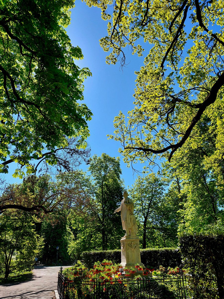 dieleserin2's tweet image. An Tagen 
wie diesen..

#Graz
#LightnessofBeing
#Frühling