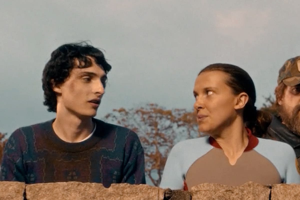 El loves eggos with syrup tweet media