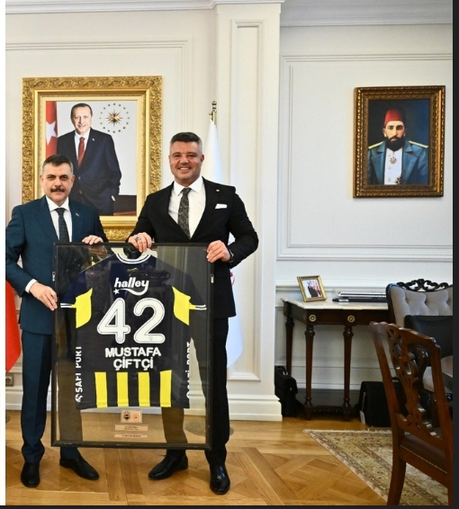 Rıza ZELYUT tweet media