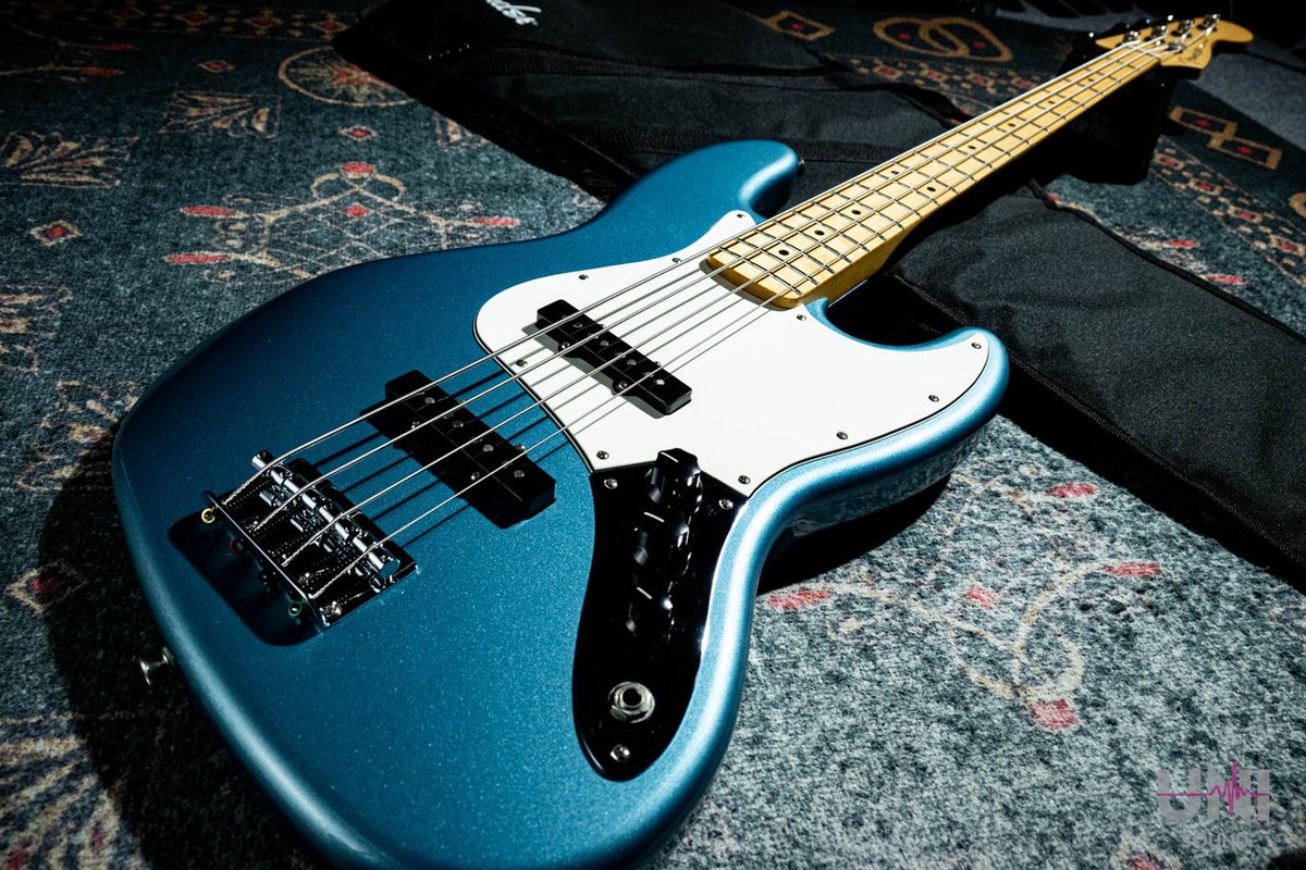 UnisoundY's tweet image. ／
4/27(月)10:15発売開始‼️
Fender Player Jazz Bass / 2020
＼

Fender コスパ最強ジャズベ入荷！2基のシングルコイルピックアップを搭載、スムーズなプレイを可能にし、タイトでパワフル、且つ重々しい正真正銘のフェンダーベーストーンを生み出します。
digimart.net/cat03/shop5031…
#Fender