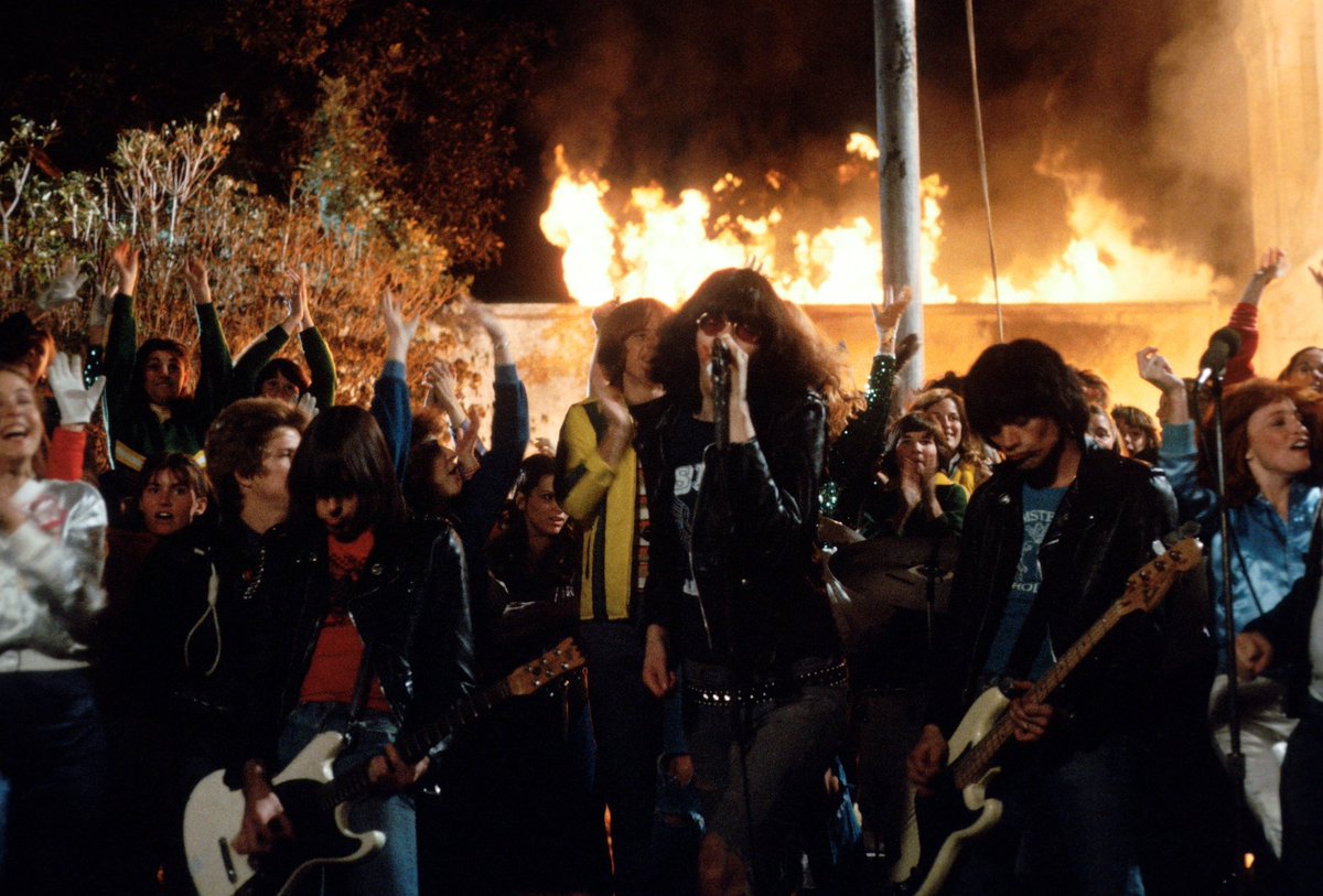 映画『ロックンロール・ハイスクール』 tweet media