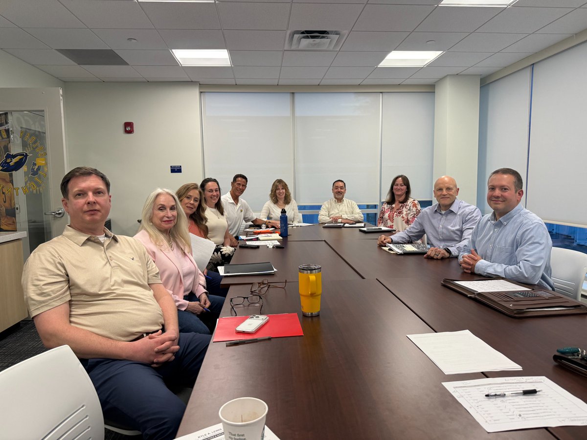 SamNovaInc's tweet photo. We held our greater Wilmington, Delaware Career Professional Executives Networking Group (CPENG) forum last night, Thursday, 4/24/26 at Goldey-Beacom College in the Athletic Conference Room. 

It was another great mix of senior leaders including those employed, in job/career transition and self-employed. We had one (1) attendee new to CPENG. Many leads and ideas were shared. 

A special congratulations to Diane (Schlor) Sparks in landing her new role and sharing her transition journey. 

𝐎𝐮𝐫 𝐧𝐞𝐱𝐭 𝐂𝐏𝐄𝐍𝐆 𝐟𝐨𝐫𝐮𝐦 𝐟𝐨𝐫 𝐠𝐫𝐞𝐚𝐭𝐞𝐫 𝐖𝐢𝐥𝐦𝐢𝐧𝐠𝐭𝐨𝐧, 𝐃𝐄 will be on Thursday, May 28 2026 from 6-8 pm. 

If you are a senior leader whether working, in job transition or self-employed and would like to attend at no cost as a first time guest, please reach out to me at: esamuel@samnovainc.com or message me on LinkedIn. 

CPENG is a non-profit and annual dues to be a member is $52.

#optimizingcareers