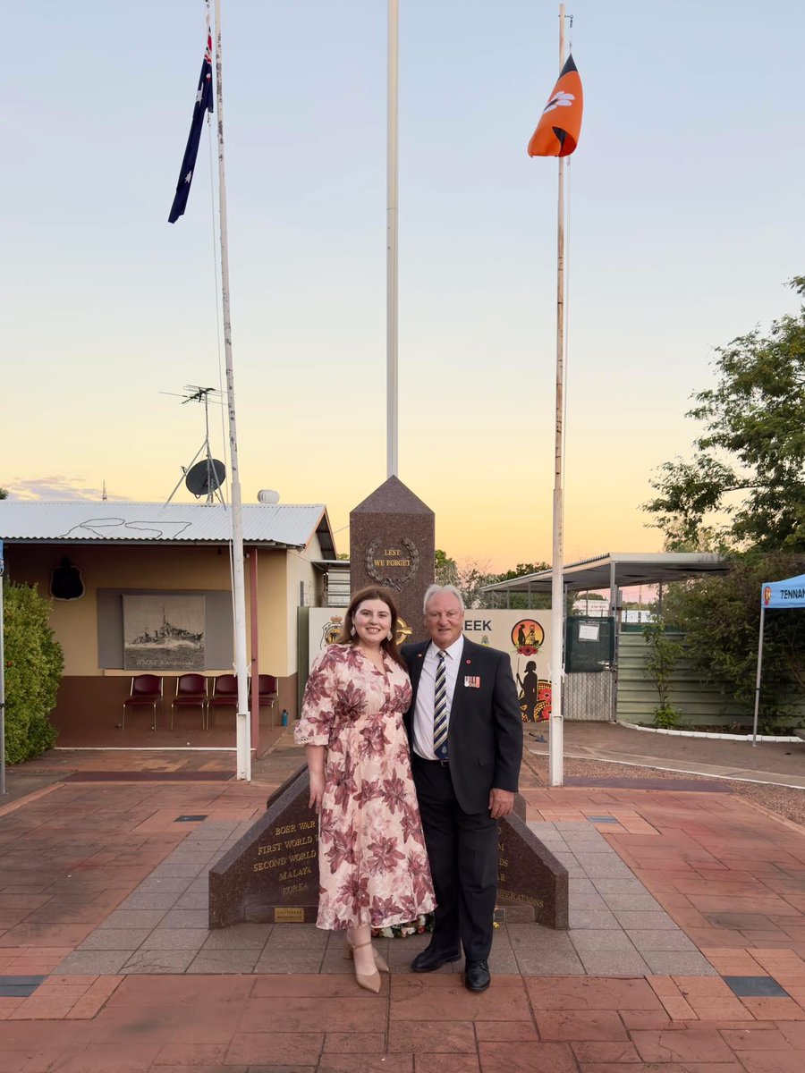 SteveEdgoMLA's tweet photo. This evening the Tennant Creek RSL hosted the 75th #Kapyong Commemoration Service for Korean War Veterans.
Thank you to the #TennantCreek RSL Sub Branch Committee. https://t.co/Ez8CuIXohs
