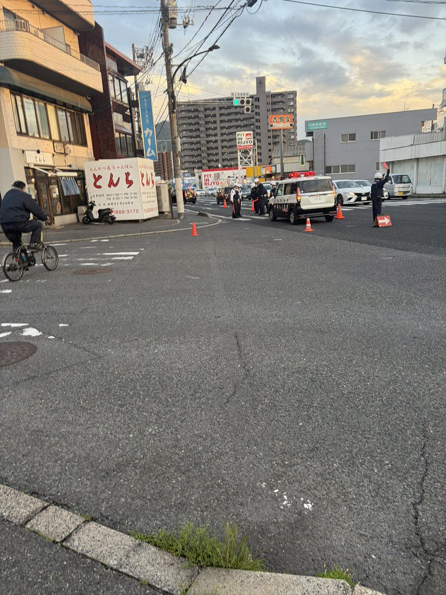 まえけん tweet media