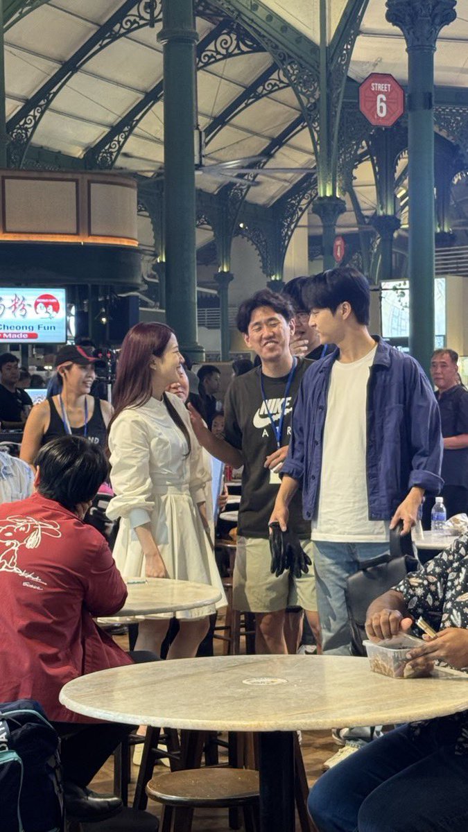 cream ⚘ tweet media