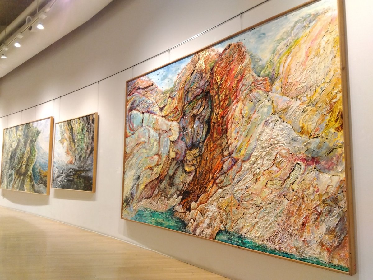 kh_museum's tweet photo. 企画展「清須ゆかりの作家　水上卓哉　いのちの風土」が明日4月25日(土)に開幕いたします。

明日は10時より水上氏によるギャラリーツアーを開催しますので、お時間がございましたら是非お越しください！

https://t.co/Wc3suUL5w7 https://t.co/37kHBXjXVq