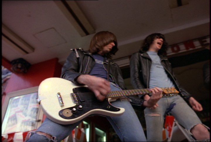 FREAK’S MOVIE/フリークスムービー tweet media