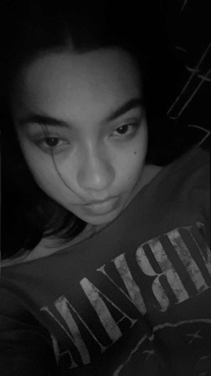 ⊙⊝⊜ sana tweet media