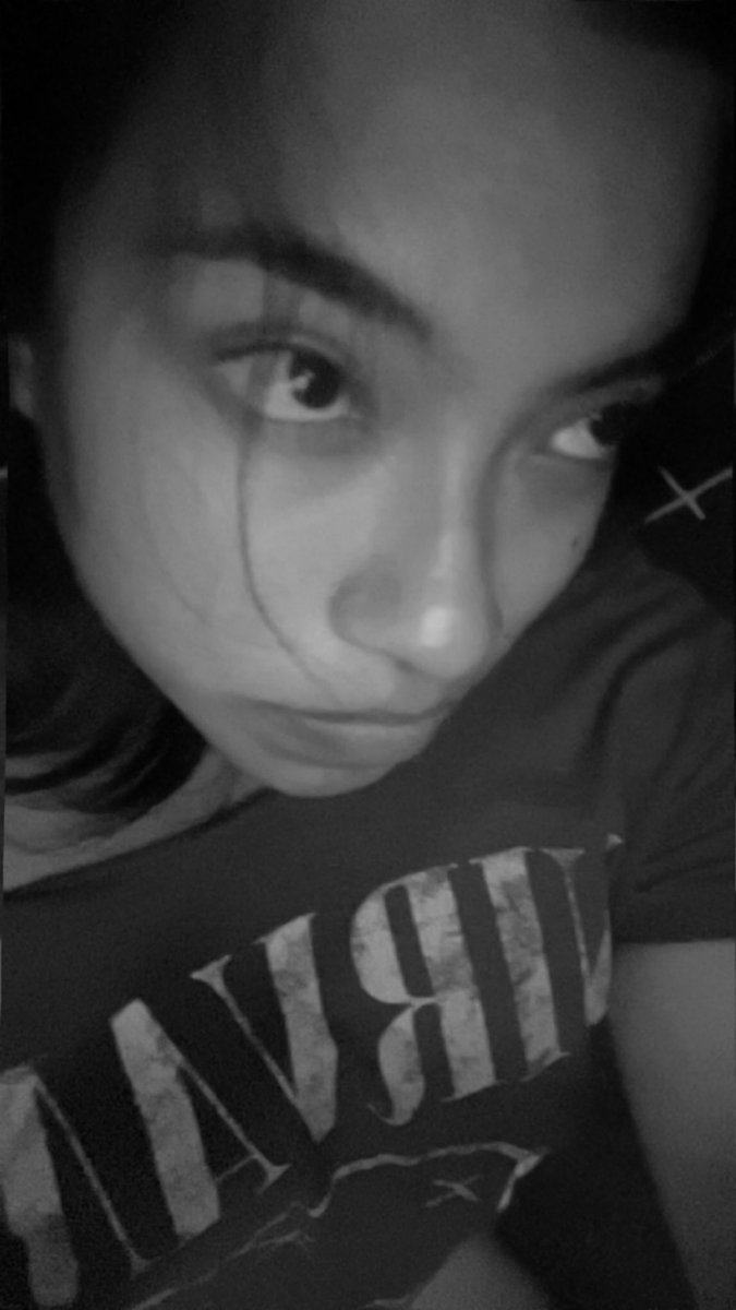 ⊙⊝⊜ sana tweet media