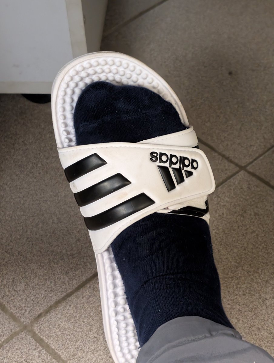 сугарбагет's selected щищьпостинг tweet media