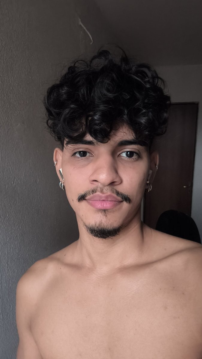 Benjamin tweet media