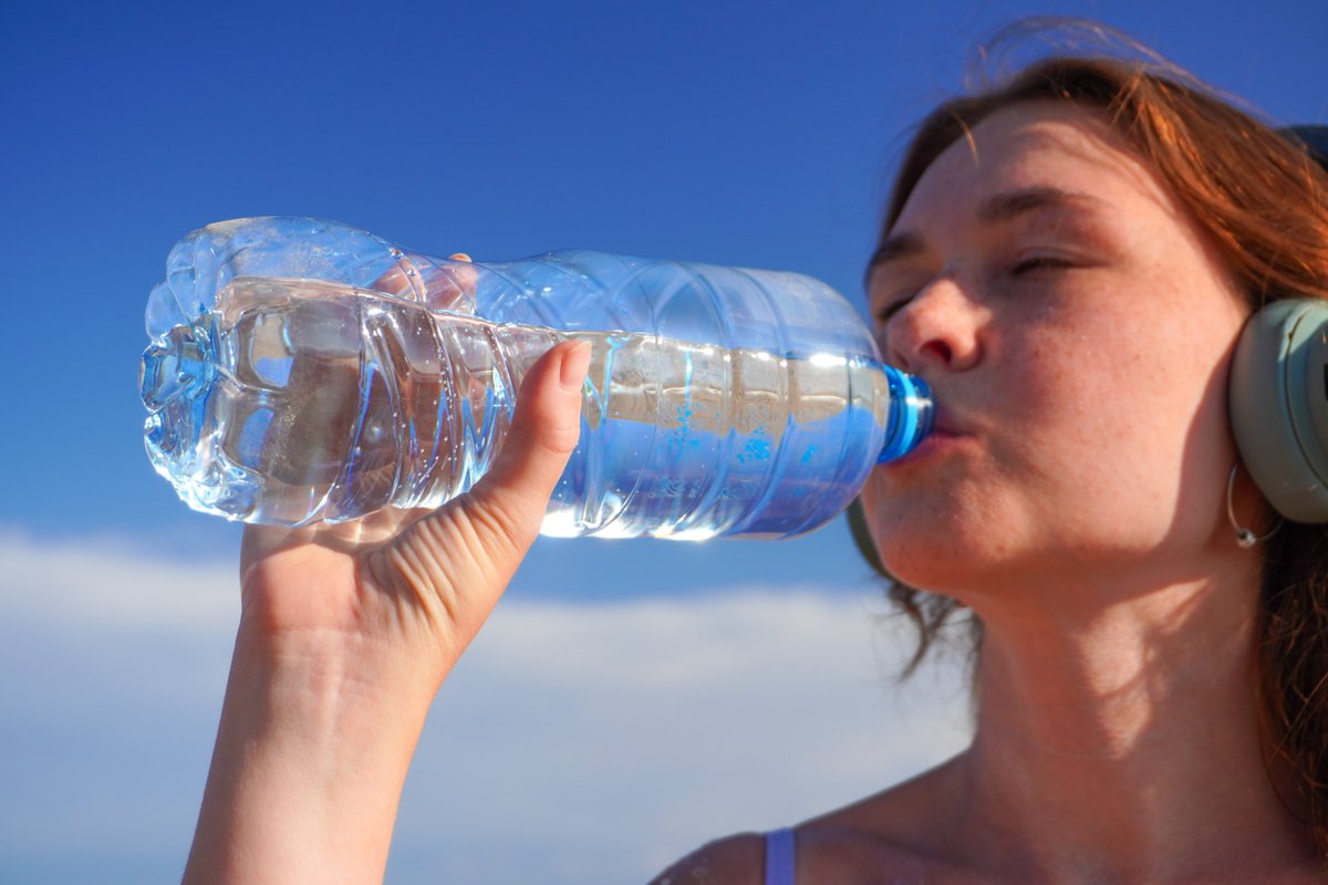 NMWE_Europe's tweet image. Healthy habits start with #hydration💧

The Hydration #Podcast by @H4HInitiative brings scientists and experts to the mic to answer your questions about #water intake, health tips, and the science behind hydration. 

Tune in 🎧👉 hydrationforhealth.com/en/why-hydrati…