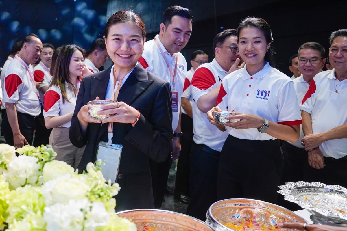 ชานิ tweet media