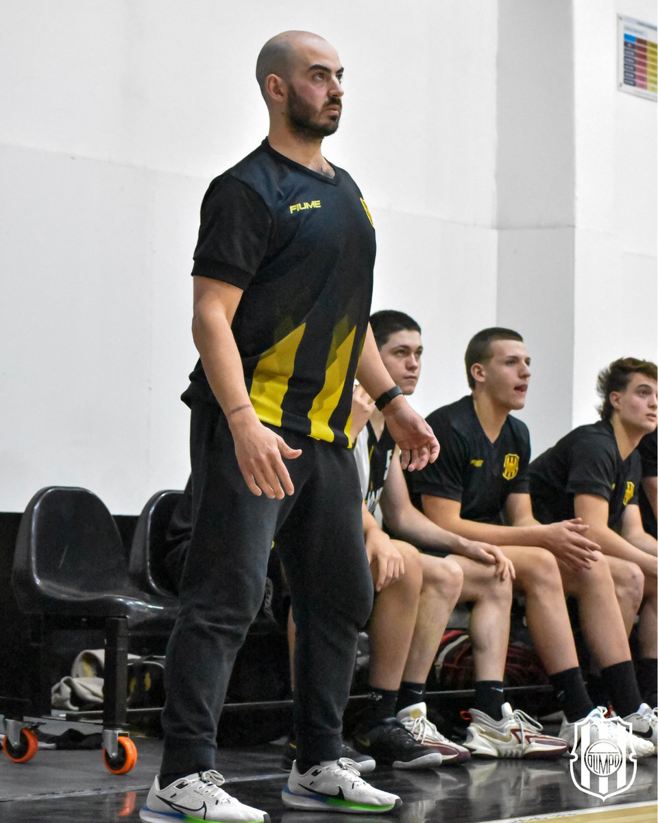 Olimpo_Oficial's tweet image. #𝗔𝗕𝗕 - 𝗟𝗶𝗴𝗮 𝗢𝗿𝗼 🏀

😔 Derrota frente a Liniers en el Hernan Sagasti por 92-77.

🔥 Tomás Del Sol (15) y Francisco Michelli (13) lideraron el goleo Aurinegro.

🔜 Próxima fecha: Pueyrredón (L)

#𝘝𝘢𝘮𝘰𝘴𝘖𝘭𝘪𝘮𝘱𝘰 💛🖤