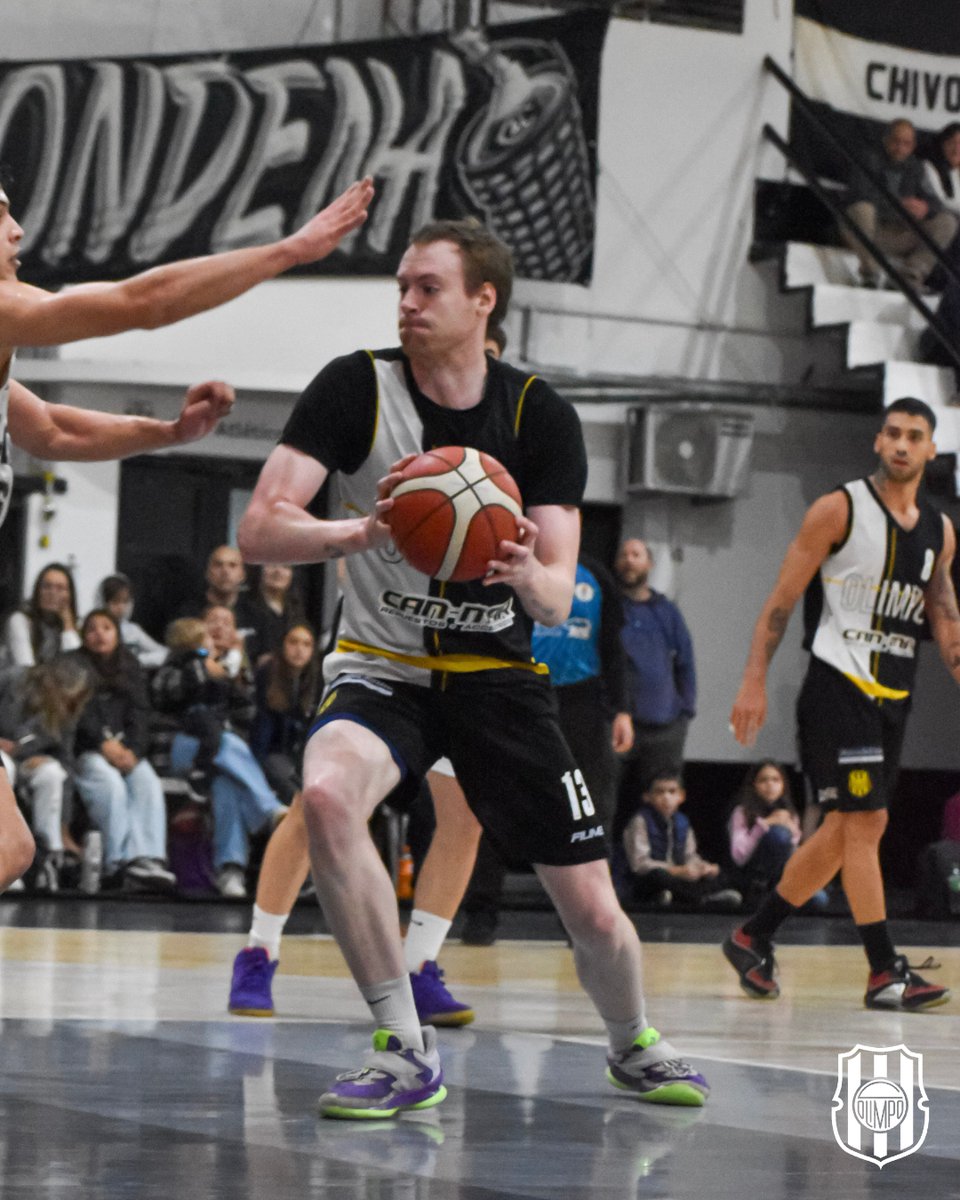 Olimpo_Oficial's tweet image. #𝗔𝗕𝗕 - 𝗟𝗶𝗴𝗮 𝗢𝗿𝗼 🏀

😔 Derrota frente a Liniers en el Hernan Sagasti por 92-77.

🔥 Tomás Del Sol (15) y Francisco Michelli (13) lideraron el goleo Aurinegro.

🔜 Próxima fecha: Pueyrredón (L)

#𝘝𝘢𝘮𝘰𝘴𝘖𝘭𝘪𝘮𝘱𝘰 💛🖤