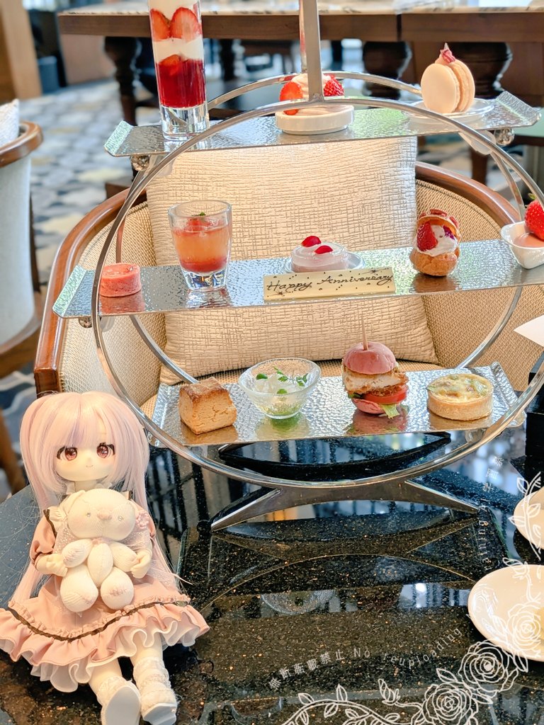 みつみさ tweet media