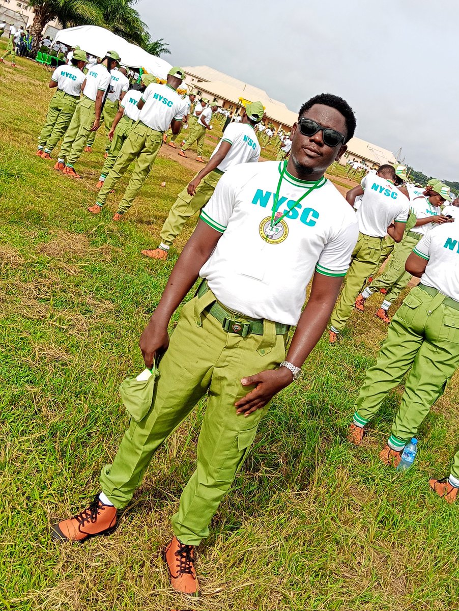 Graduate 🎓 tweet media