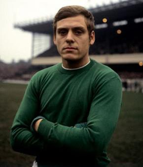 PROwens1979's tweet image. Happy heavenly birthday to former @Everton goalkeeper Gordon West

One of English football’s greatest keepers (&amp;amp; characters) in the 1960s &amp;amp; early 1970s

It was both a pleasure &amp;amp; privilege to research his story for my book, The Glovesmen of Goodison

#handbags
#bestinblackandwhite