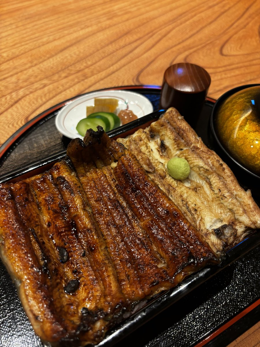 人生でちょっとした贅沢は必要です。
GW、5/10母の日。

ちょっと気取る鰻屋で美味しい時間をぜひ。
紅白重、コース料理など、シーンに合わせご利用ください☺️

#ふじみ野
#埼玉グルメ