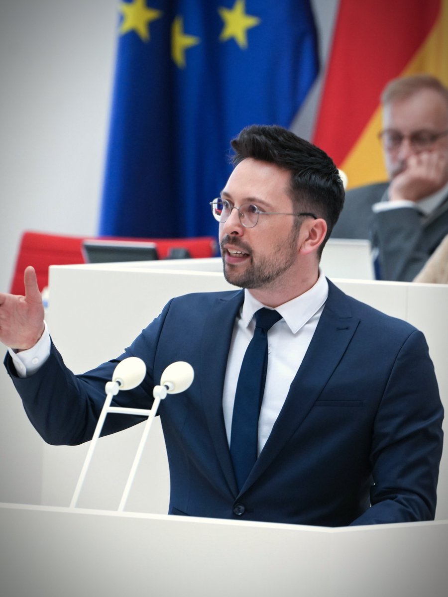 Dennis Hohloch 🦅 🇩🇪 tweet media