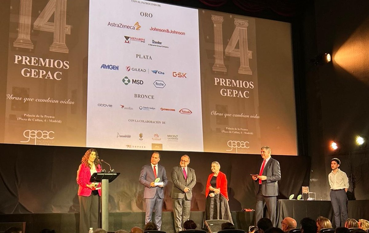 AbbVie_ES's tweet photo. Muchas gracias a @GEPAC_ y @AEAL_ por el reconocimiento por nuestro apoyo en 2026 al programa CONECTADOS de #AEAL en los #14PremiosGEPAC. https://t.co/8ltYXz9xzw