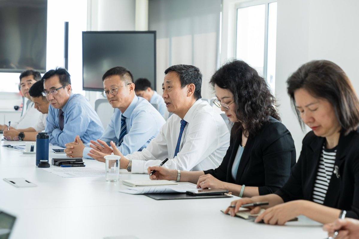 Honoured to welcome the Sichuan delegation, led by Vice Governor Ren Jingdong, on the occasion of his visit to the Maldives.
Constructive discussions were held on enhancing bilateral trade and investment through the effective utilisation of the China–Maldives Free Trade