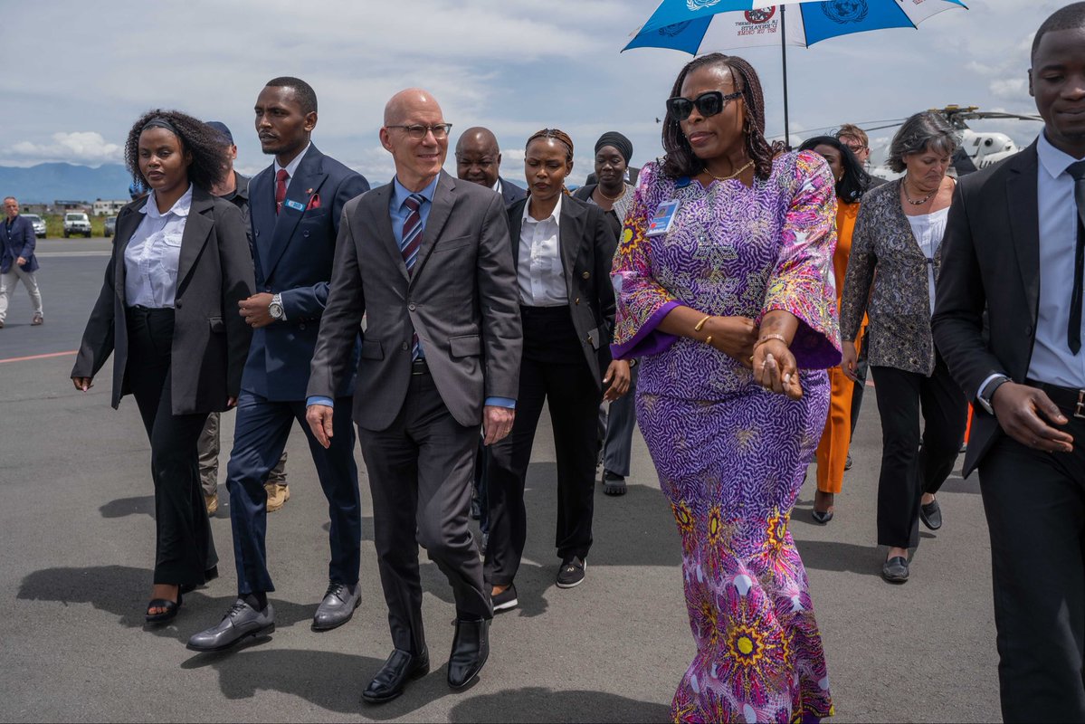MONUSCO's tweet image. Arrivé à Goma, le Chef de la #MONUSCO, M. James Swan, poursuit sa tournée dans l’est de la #RDC, consacrée au soutien au cessez-le feu, à la protection des civils, et à l’appui de la Mission aux efforts de paix en cours. #Paix #NordKivu