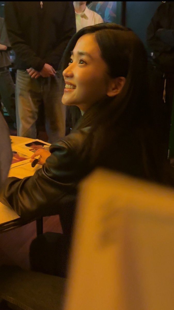 김태리 생카옴.. ㅈㅉ미치겟고 정신못차리겟다