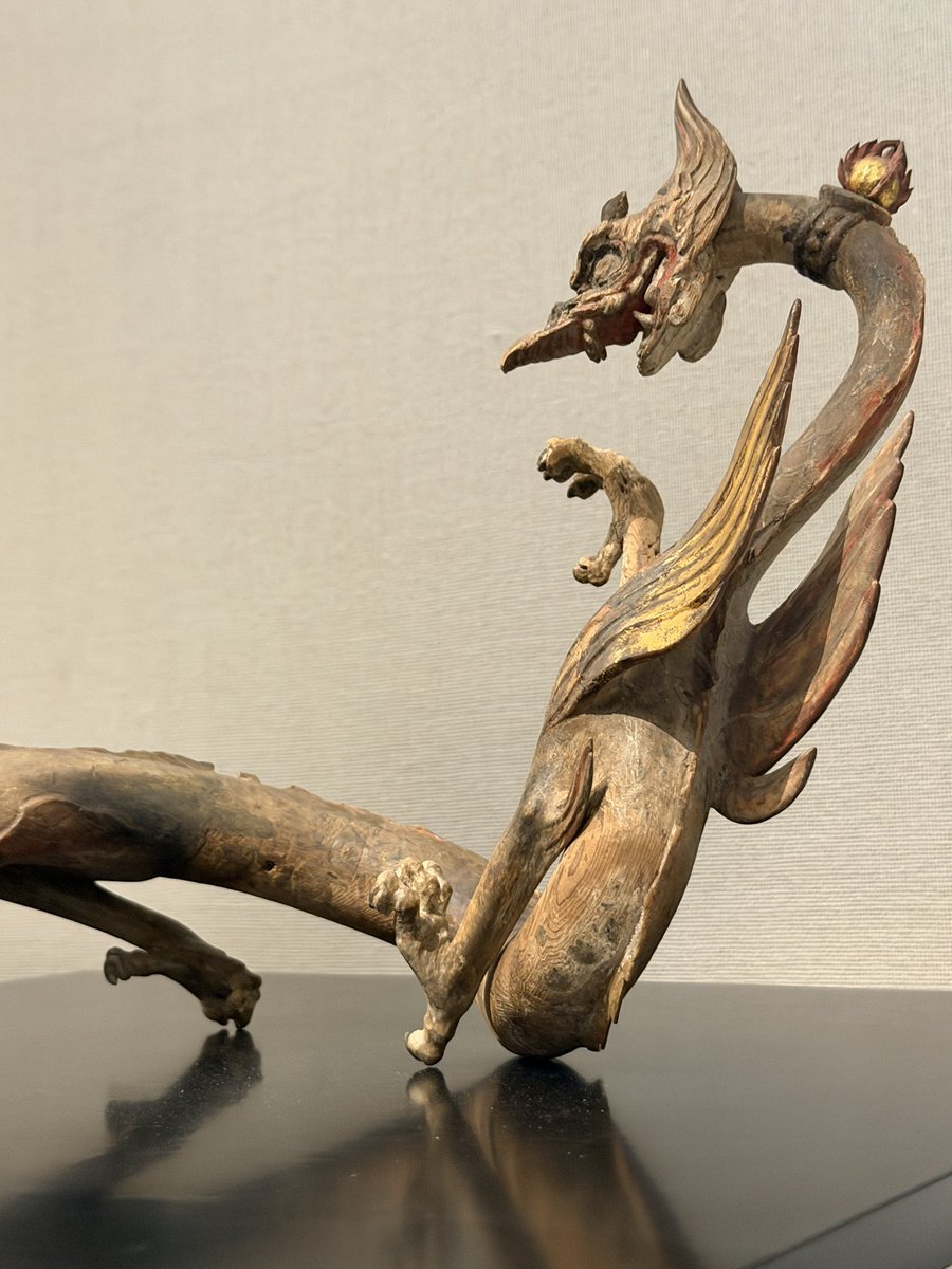 こちらの龍神さまは
薬師寺・龍王社のご神体

以前はNGだった気がしますが
写真撮影OKと知り、有難くパシャリ

まさか、龍神信仰の2軀…
大津皇子像との並びが拝めるなんて