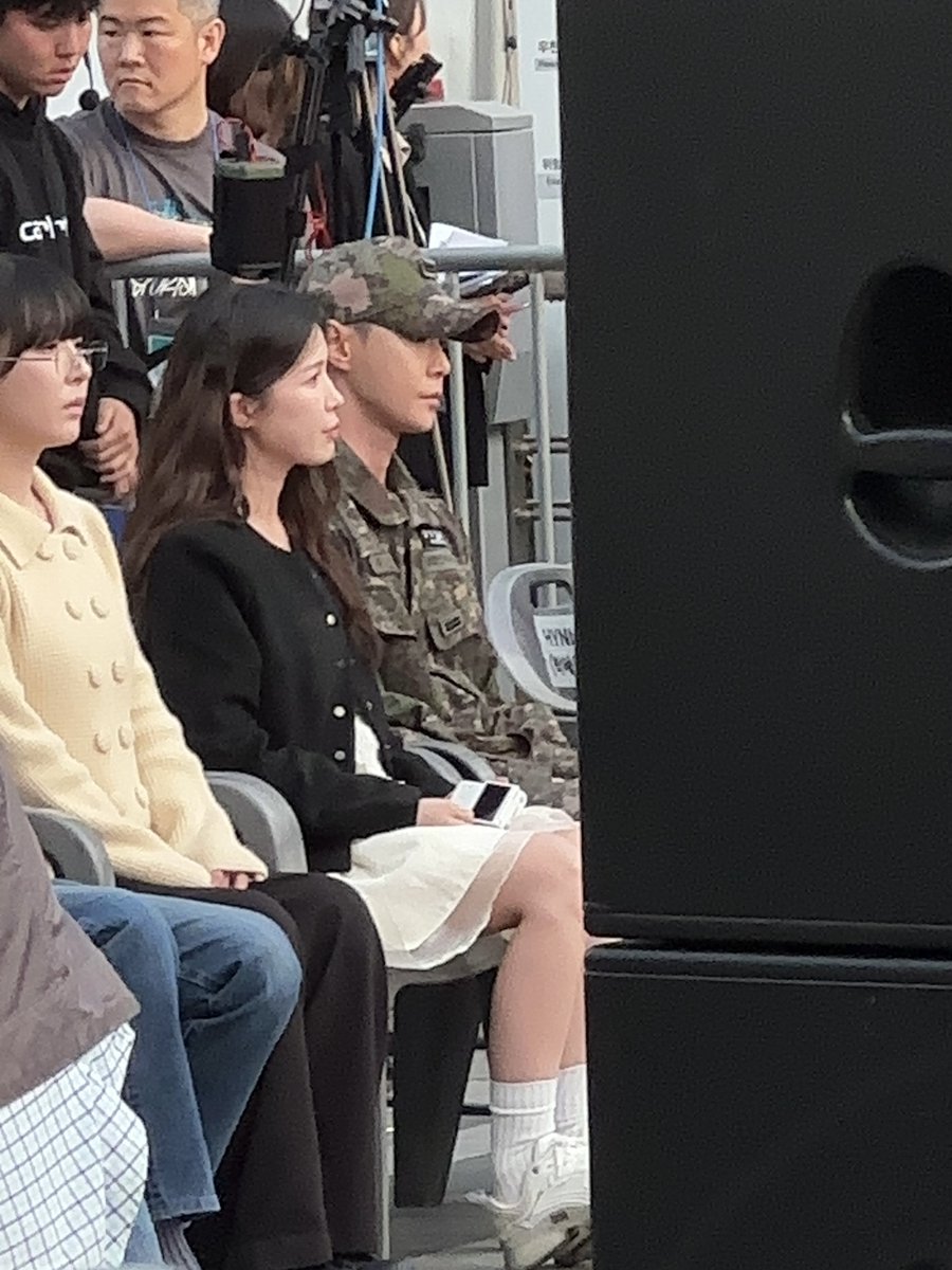 do_do_ying's tweet photo. 와 김조교님 ㅁㅊ https://t.co/ZD7U5996dS