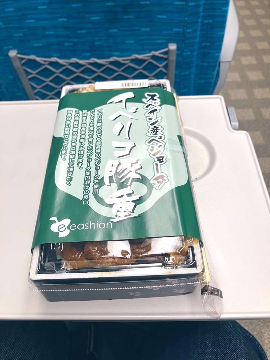 かま猫 tweet media