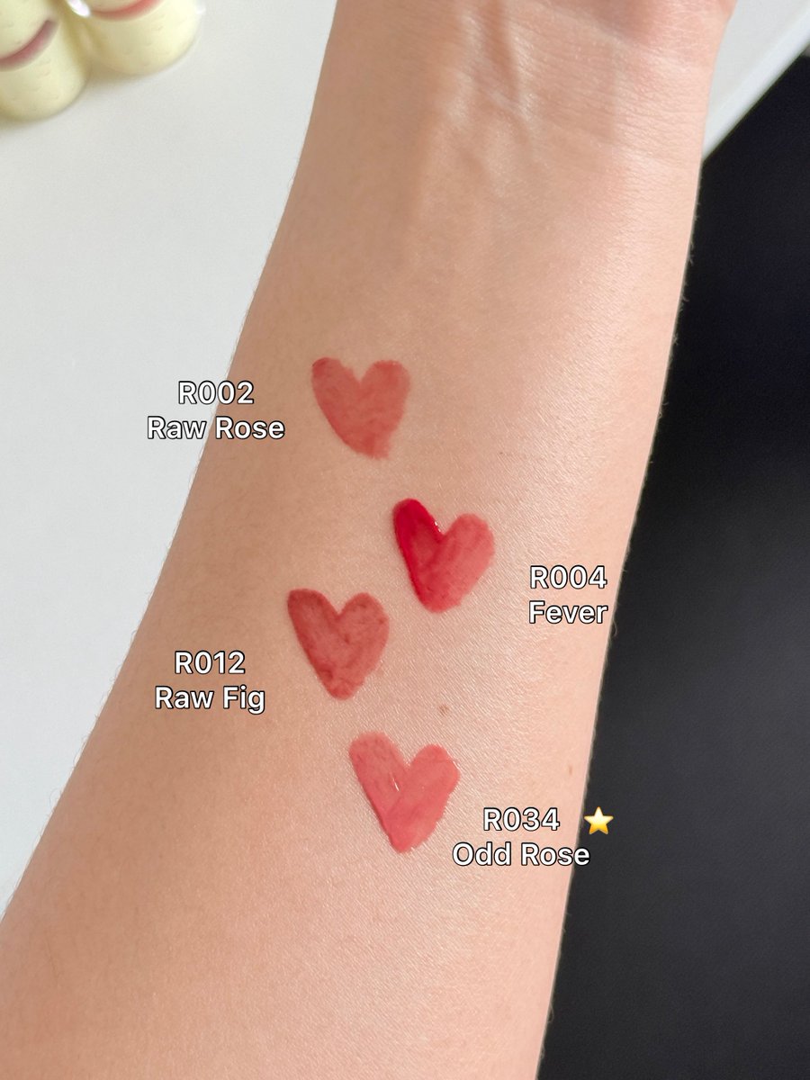 rinmomome's tweet photo. Hince Odd Spring Limited Edition ต้อนรับฤดูใบไม้ผลิด้วย Raw Glow Gel Tint สี R034 Odd Rose สีชมพูกุหลาบหม่นๆ ทิ้งสเตนสวยมาก ติดทน หยิบมาเติมตอนไหนก็สวย  และยังมาพร้อมกับ True Dimension Radiance Balm สี TP007 Odd Rose เช่นกัน เป็นชมพูที่ละะมุนตุ้นทาได้ทั้งตา แก้ม ปาก เนื้อบาล์มนุ่ม เกลี่ยง่ายไม่เป็นคราบด้วยย ใครชอบชมพูโทนนี้จัดเลยย