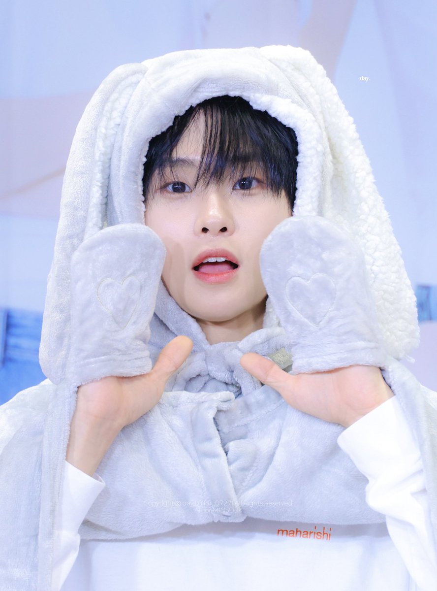 𝐝𝐚𝐲 tweet media