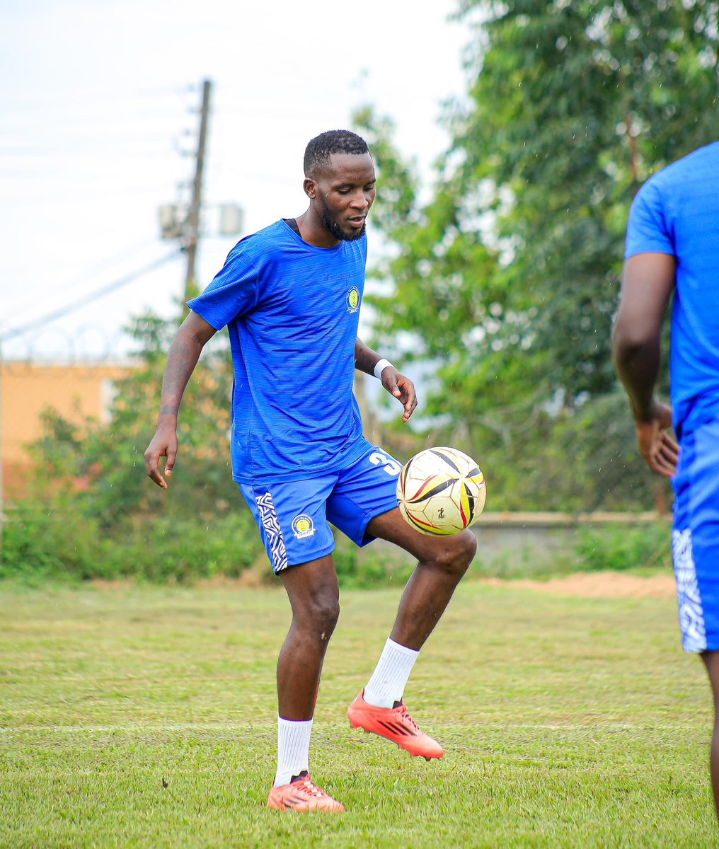 URAFC_Official's tweet image. Warm-ups complete and focus locked in | the Tax Collectors are set for kickoff here in Bombo!

#URAFC | #OneTeamOneDream | #StartimesUPL | #UPDFURA