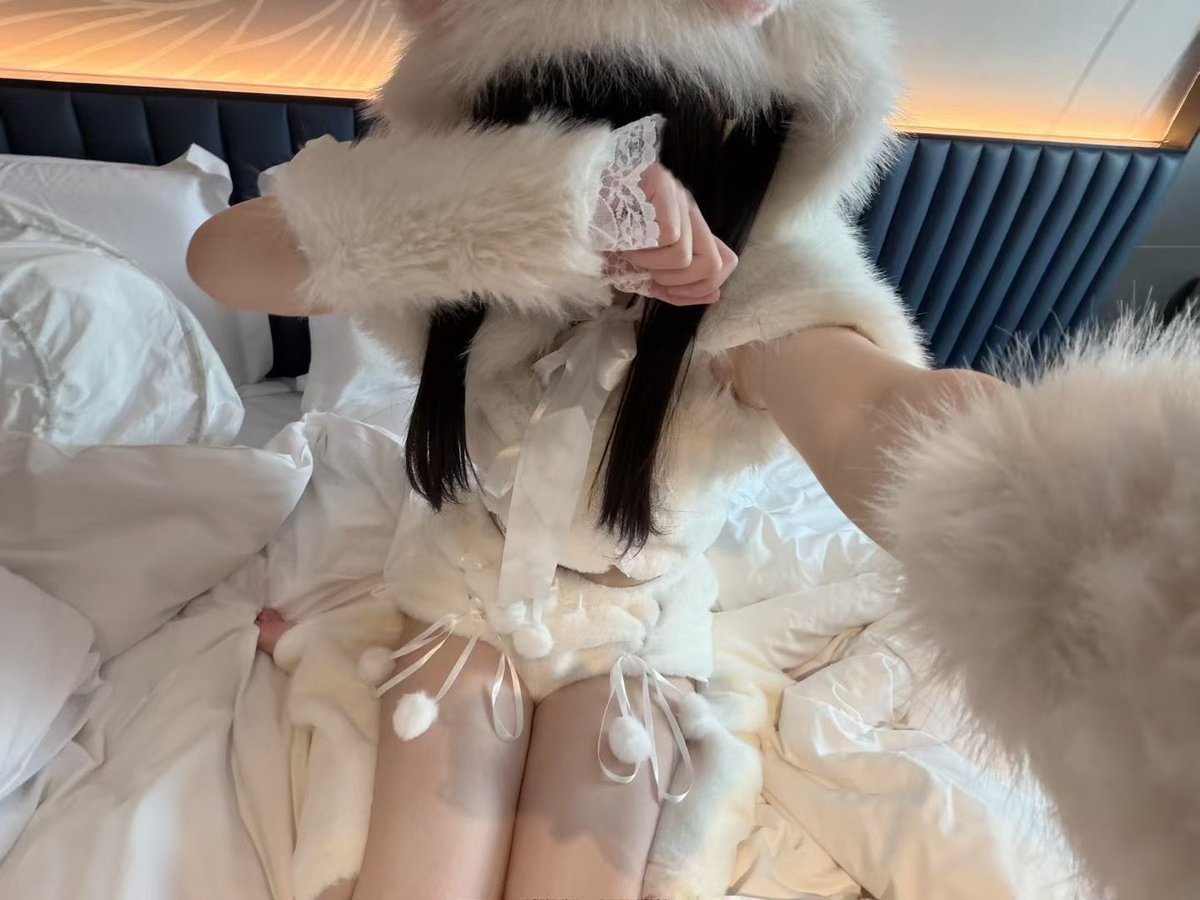 小母狗 tweet media