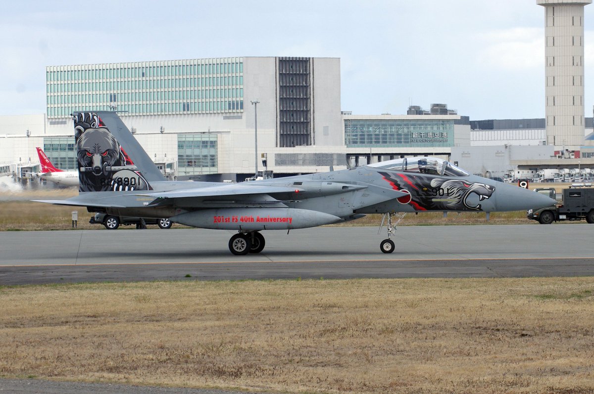 ササー tweet media