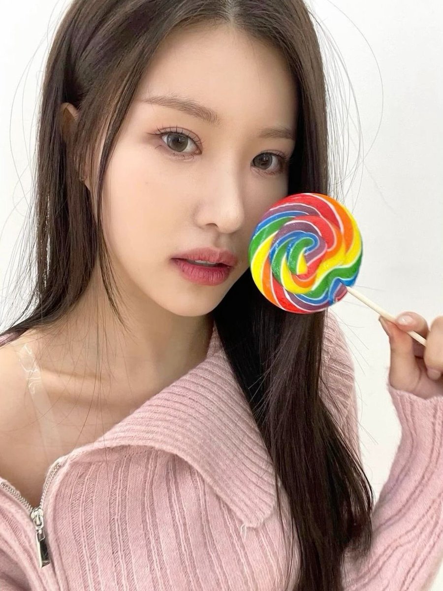🍭 tweet media