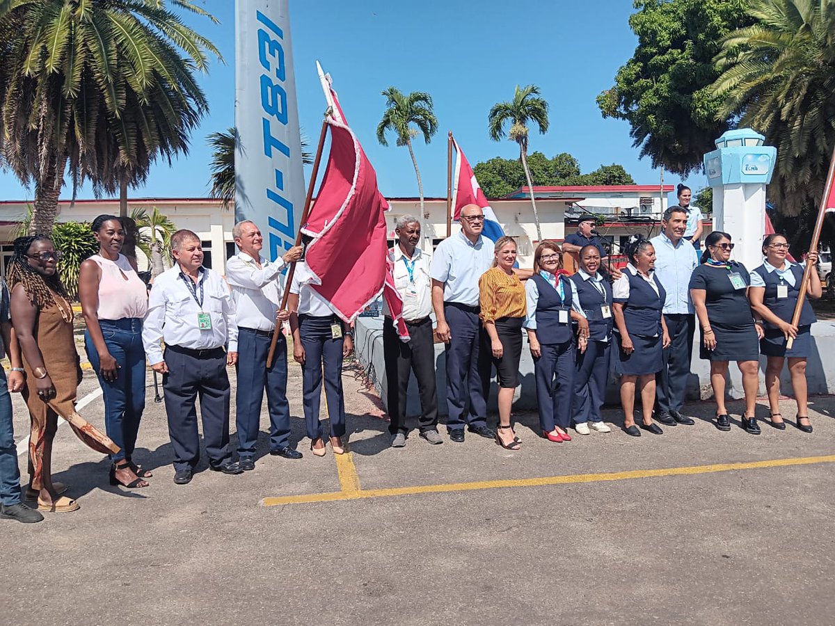 En la mañana de ayer la Compañía Contratista de Obras para la Aviación recibió la bandera como Colectivo Vanguardia Nacional en un Acto emotivo y cargado de simbolismo. <a href="/AnaMargaritaG63/">Ana Margarita Godoy Guzmán</a>