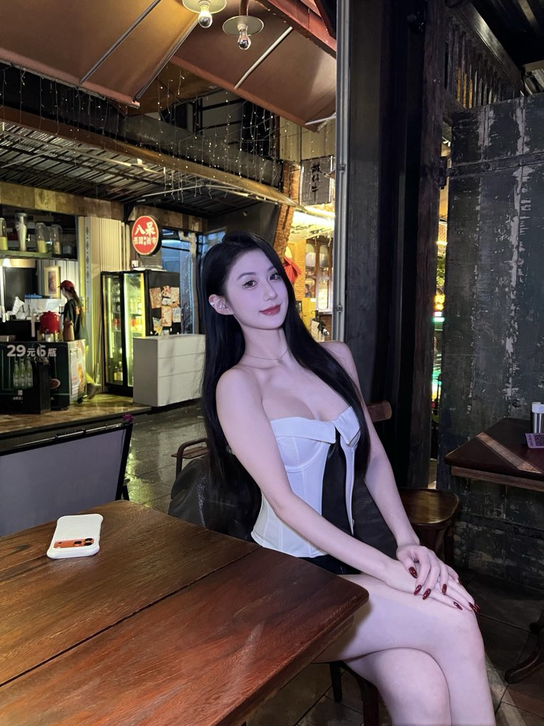 KBYCHOCHI's tweet photo. #天津 今晚吃馒头吗🍎个人 https://t.co/RAHbsxmYHJ