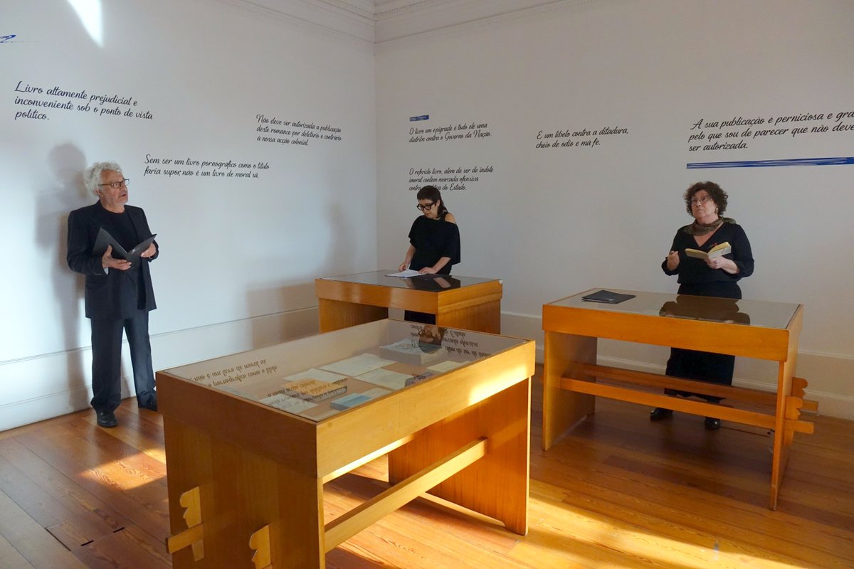 muncoimbra's tweet image. 🎤📚 A Cooperativa Bonifrates protagonizou ontem na Casa da Escrita o processo artístico e criativo “Apagando o lápis azul”, com a leitura de obras censuradas pelo Estado Novo.

#coimbra #municipiodecoimbra