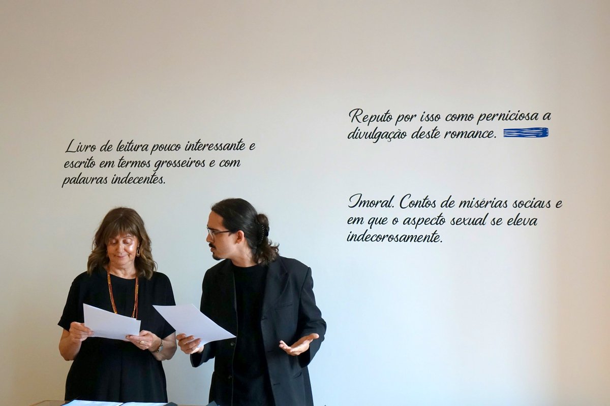 muncoimbra's tweet image. 🎤📚 A Cooperativa Bonifrates protagonizou ontem na Casa da Escrita o processo artístico e criativo “Apagando o lápis azul”, com a leitura de obras censuradas pelo Estado Novo.

#coimbra #municipiodecoimbra