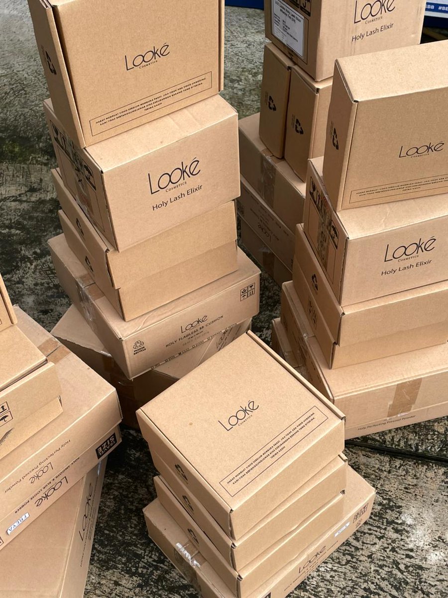 Jalan ke Bandung bawa duit
Pulangnya beli buah kiwi
Udah waktunya kamu ❤️ &amp; 🔁
Kalau mau dapetin paket iniii