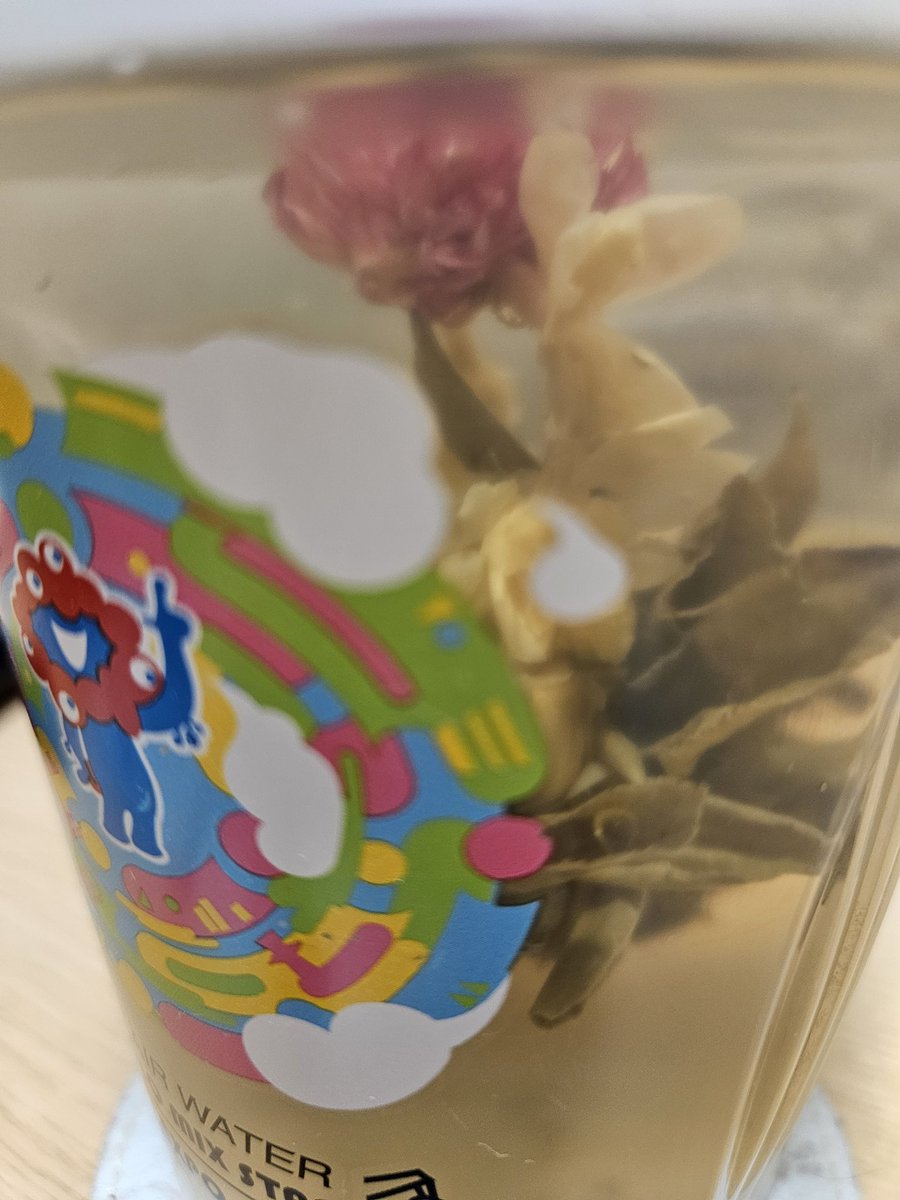 工芸茶は好きだけど、専用のカップなどは無い

かわいい～