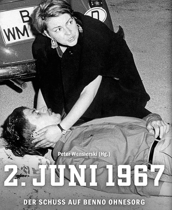 uzora5's tweet image. Seit 1946 eine Konstante: unbeirrt auf der falschen Seite - die #Springer Hirne.